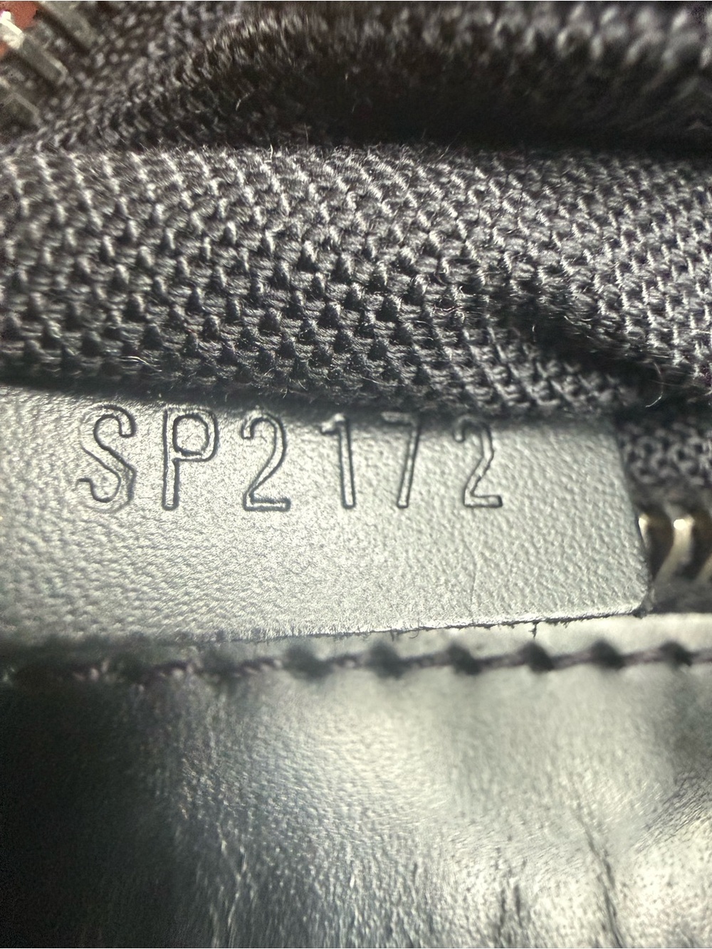 Louis Vuitton Black Damier Graphite Messenger Bag - Picture 9 of 9